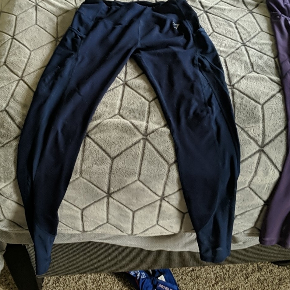 Dark blue gym shark leggings